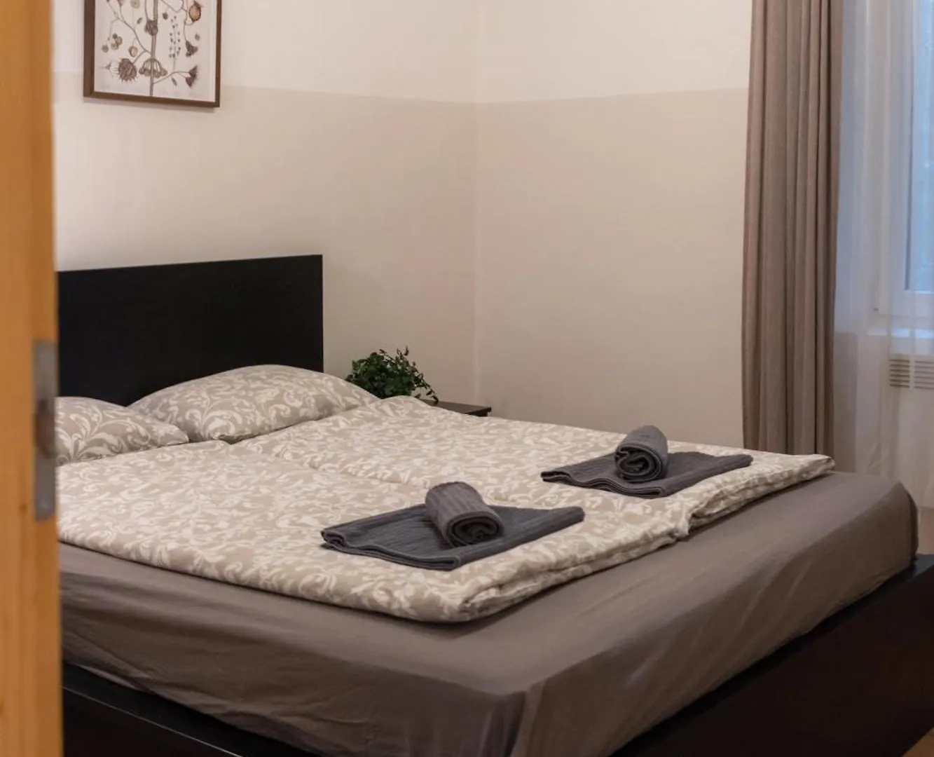 Cozy Apartment In Akacfa Street Budapeszt