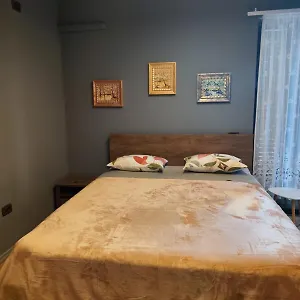 https://the-best-guesthouse-in-tirana.albaniahotels.org